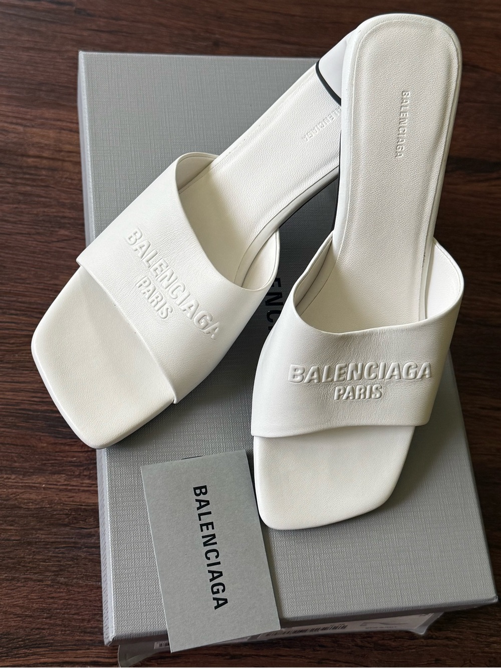 Balenciaga
Women's White Duty Free Sandals